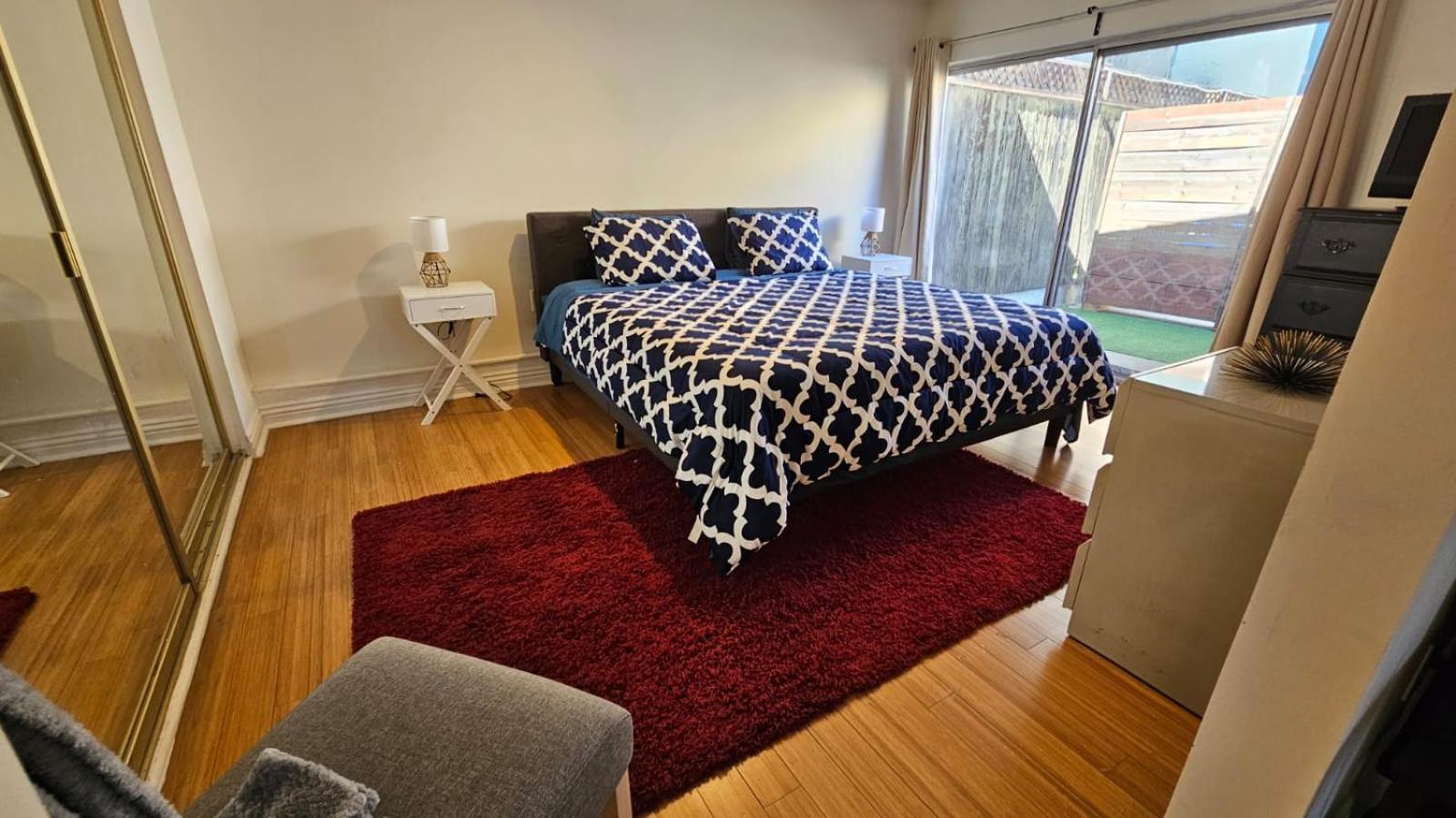 Prime Location 1bd 1bath * Los Angeles